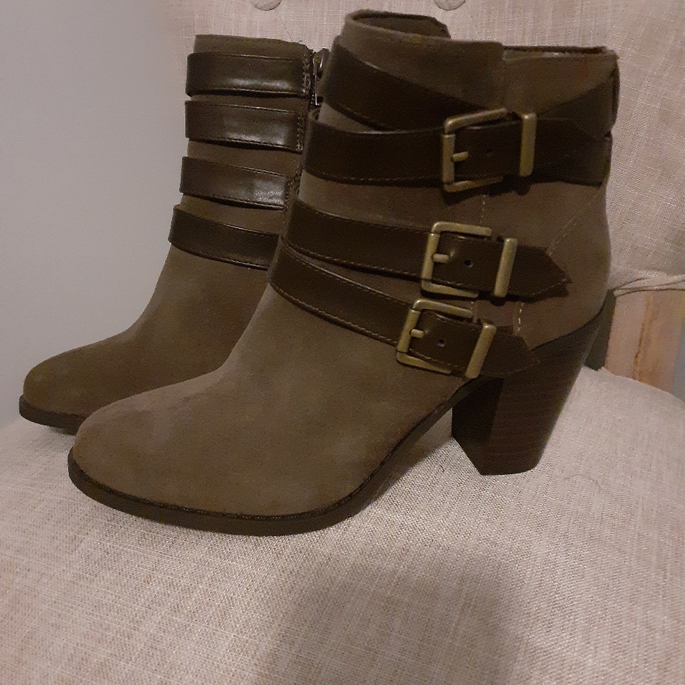 Ankle boots